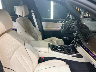 صورة 10 لـ 2025 BMW X7