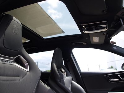 صورة مصغرة 32 لـ 2024 Mercedes-BENZ C-CLASS AMG
