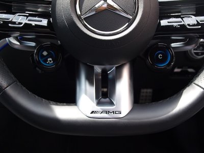 صورة مصغرة 24 لـ 2024 Mercedes-BENZ C-CLASS AMG