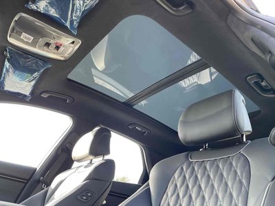 2024 Genesis GV70 — миниатюра 17