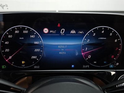 MERCEDES-BENZ E-CLASS - 8