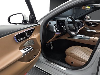 MERCEDES-BENZ E-CLASS - 10