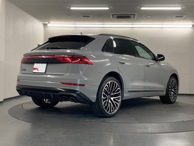 2025 AUDI SQ8 photo 2