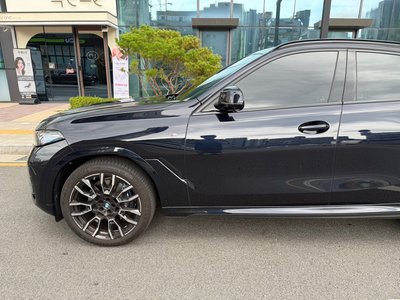 2025 BMW X6 thumbnail 11