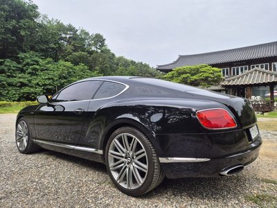 BENTLEY CONTINENTAL - 4