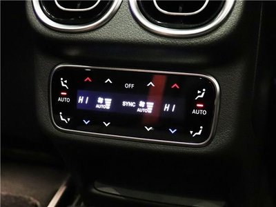 صورة مصغرة 23 لـ 2025 Mercedes-BENZ GLC AMG