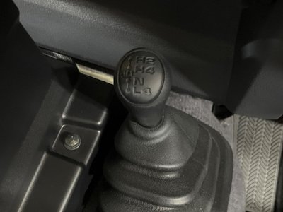 صورة مصغرة 34 لـ 2024 Toyota LAND CRUISER 70