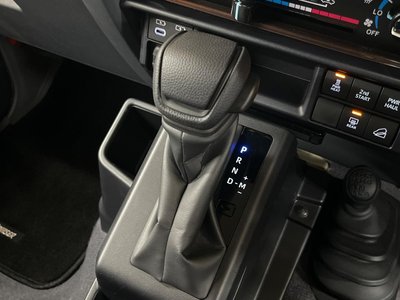 صورة مصغرة 33 لـ 2024 Toyota LAND CRUISER 70