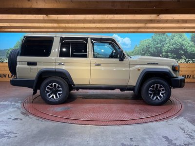 صورة مصغرة 30 لـ 2024 Toyota LAND CRUISER 70