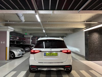 MERCEDES-BENZ GLE - 4