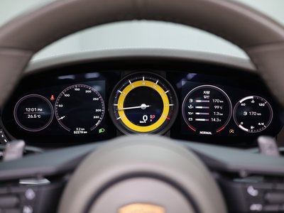 2020 Porsche 911 — миниатюра 15