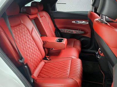 2023 Genesis GV70 — миниатюра 12