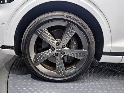 2023 GENESIS GV70 photo 6