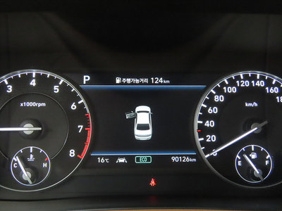 2021 Genesis G90 — миниатюра 12