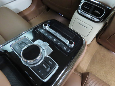 2021 Genesis G90 — миниатюра 15