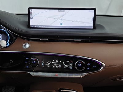 2023 Genesis GV70 thumbnail 20