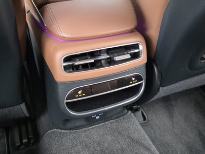 2023 Genesis GV70 thumbnail 25