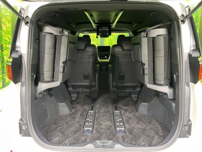 2024 Toyota ALPHARD — миниатюра 11