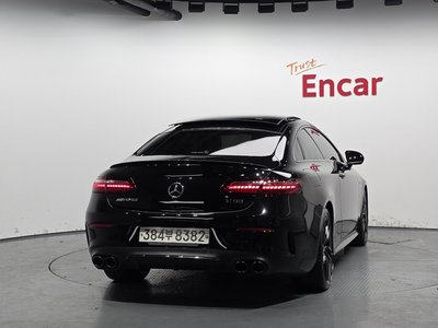 MERCEDES-BENZ E-CLASS - 3