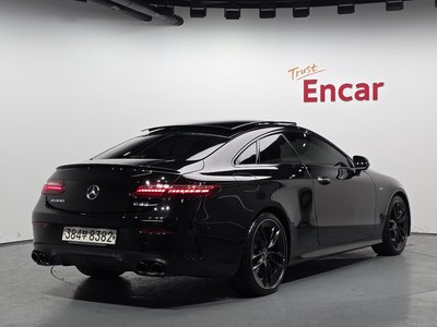 MERCEDES-BENZ E-CLASS - 4