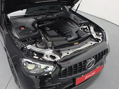 MERCEDES-BENZ E-CLASS - 7