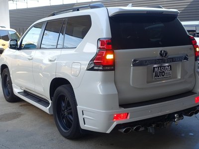 TOYOTA LAND CRUISER PRADO - 8