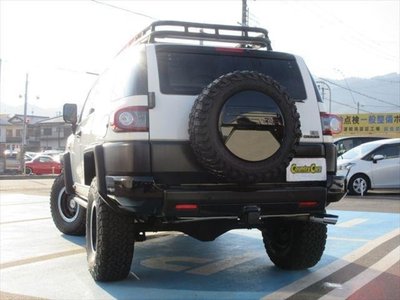 TOYOTA FJ CRUISER - 7