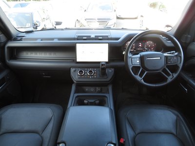 LAND ROVER DEFENDER - 6