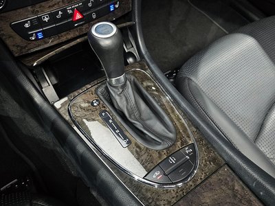 MERCEDES-BENZ E-CLASS - 9