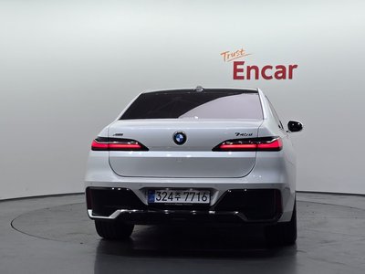BMW 7 SERIES - 4
