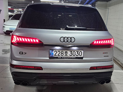 AUDI Q7 - 3