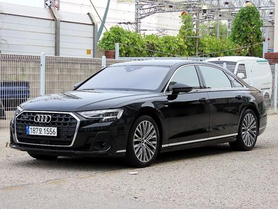 صورة 1 لـ 2022 AUDI A8