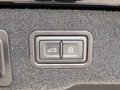 صورة مصغرة 16 لـ 2022 AUDI A8