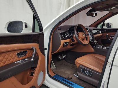 2017 Bentley BENTAYGA photo 10