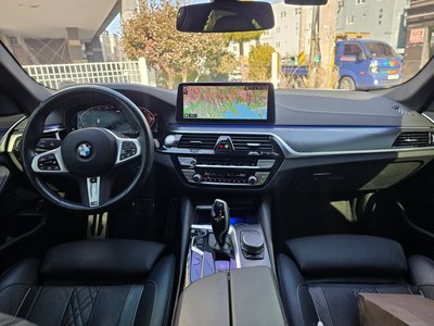 BMW 5 SERIES - 9