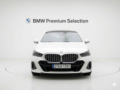 BMW 5 SERIES - 4