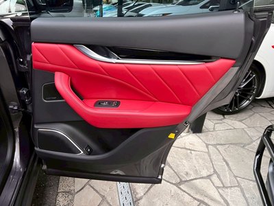 2022 Maserati LEVANTE thumbnail 35