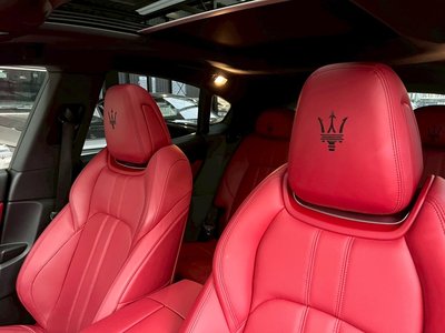 2022 Maserati LEVANTE thumbnail 37