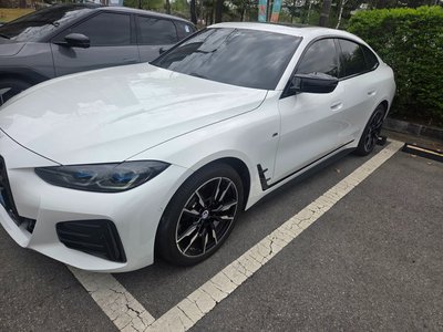 BMW I4 - 4