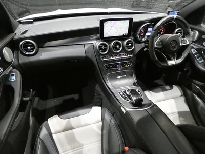 MERCEDES-BENZ C-CLASS AMG - 8