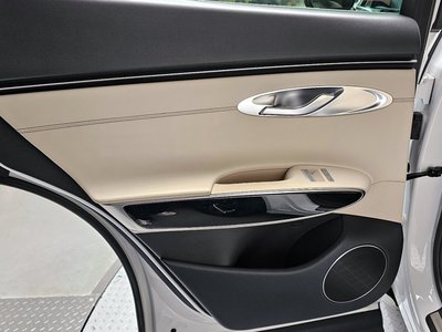 صورة مصغرة 15 لـ 2021 Genesis GV70