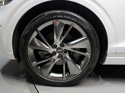صورة 6 لـ 2021 Genesis GV70