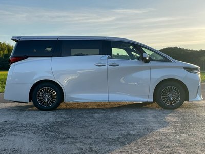 TOYOTA ALPHARD - 10