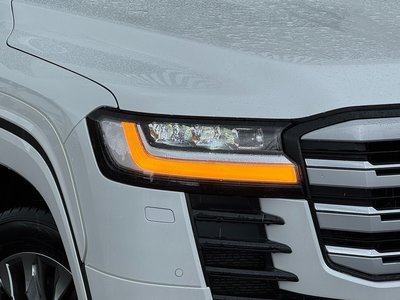 TOYOTA LAND CRUISER 300 - 10