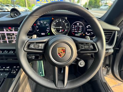 2020 Porsche 911 — миниатюра 19