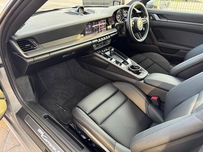 2020 Porsche 911 — миниатюра 39
