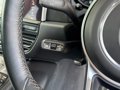 2020 Porsche MACAN thumbnail 50