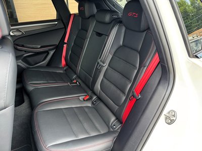 2020 Porsche MACAN thumbnail 71