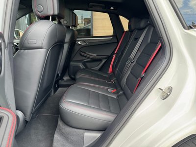 2020 Porsche MACAN thumbnail 72