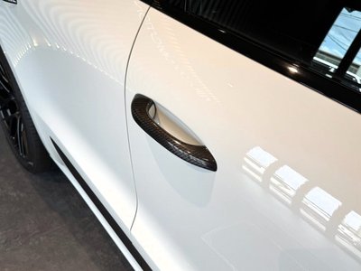 2020 Porsche MACAN thumbnail 28